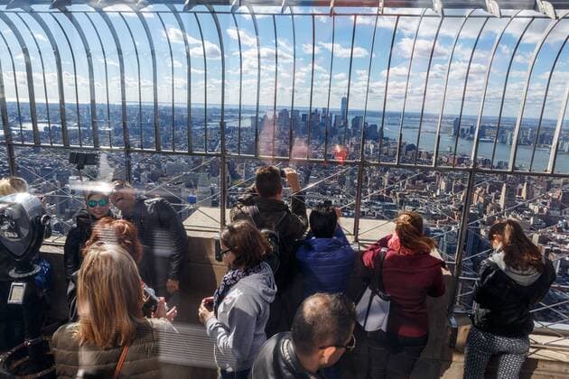 USA, United States of America, New York, New York, 17.10.2015: Empire State Building, Observation Deck, visitors