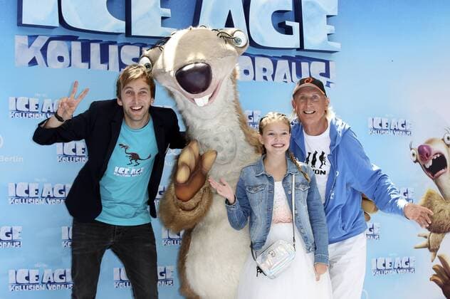Freshtorge, Faye Montana und Otto Waalkes bei der Premiere des Kinofilms Ice Age - Kollision voraus! Ice Age: Collision Course im Cinestar Sony Center. Berlin, 26.06.2016 Foto:xS.xGabschx xFuturexImage