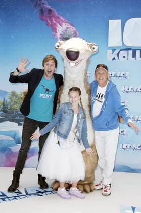 Freshtorge, Faye Montana und Otto Waalkes bei der Premiere des Kinofilms Ice Age - Kollision voraus! Ice Age: Collision Course im Cinestar Sony Center. Berlin, 26.06.2016 Foto:xFredericx xFuturexImage