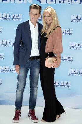 Jenny Elvers mit Sohn Paul Jolig bei der Premiere des Kinofilms Ice Age - Kollision voraus! Ice Age: Collision Course im Cinestar Sony Center. Berlin, 26.06.2016 Foto:xFredericx xFuturexImage
