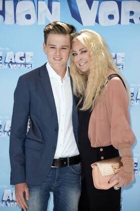 Jenny Elvers mit Sohn Paul Jolig bei der Premiere des Kinofilms Ice Age - Kollision voraus! Ice Age: Collision Course im Cinestar Sony Center. Berlin, 26.06.2016 Foto:xFredericx xFuturexImage