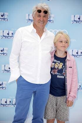 Henry Hübchen mit Enkel Luke bei der Premiere des Kinofilms Ice Age - Kollision voraus! Ice Age: Collision Course im Cinestar Sony Center. Berlin, 26.06.2016 Foto:xFredericx xFuturexImage