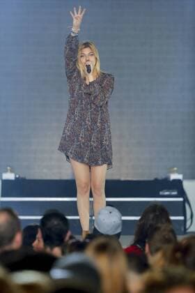 Louane (Anne Peichert, dite Louane Emera) Musikfestival Festival SOLIDAYS - Longchamps - Paris - 26 06 2016 StephaneAllamanx 