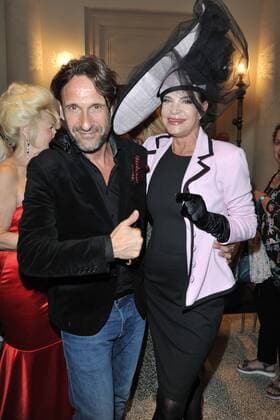 Harald Gloeoeckler Modenshow, die zertanzten Schuhe Barbara Claudia Engel, Falk-Willy Wild Harald Gloeoeckler inziniert seine neuen Modenshow zur Fashion Week , die zertanzten Schuhe mit Promis im Hotel de Rome in Berlin 27.06.2016