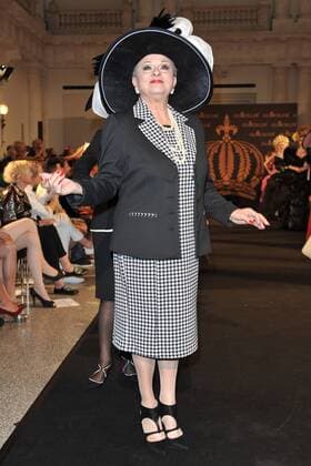 Harald Gloeoeckler Modenshow, die zertanzten Schuhe Dagmar Frederic Harald Gloeoeckler inziniert seine neuen Modenshow zur Fashion Week , die zertanzten Schuhe mit Promis im Hotel de Rome in Berlin 27.06.2016