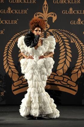 Harald Gloeoeckler Modenshow, die zertanzten Schuhe Models Harald Gloeoeckler inziniert seine neuen Modenshow zur Fashion Week , die zertanzten Schuhe mit Promis im Hotel de Rome in Berlin 27.06.2016