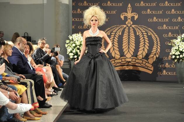 Harald Gloeoeckler Modenshow, die zertanzten Schuhe Cathy Lugner Harald Gloeoeckler inziniert seine neuen Modenshow zur Fashion Week , die zertanzten Schuhe mit Promis im Hotel de Rome in Berlin 27.06.2016
