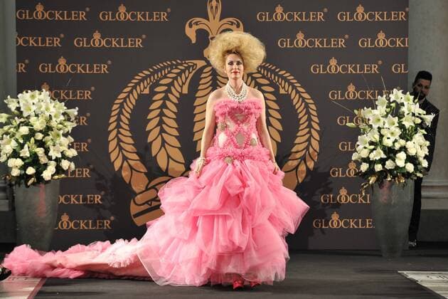 Harald Gloeoeckler Modenshow, die zertanzten Schuhe Elna Margret Prizessin zu Bentheim und Steinfurt Harald Gloeoeckler inziniert seine neuen Modenshow zur Fashion Week , die zertanzten Schuhe mit Promis im Hotel de Rome in Berlin 27.06.2016