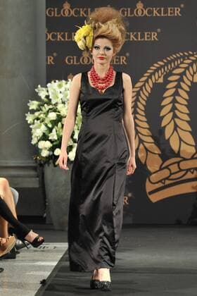 Harald Gloeoeckler Modenshow, die zertanzten Schuhe Model Harald Gloeoeckler inziniert seine neuen Modenshow zur Fashion Week , die zertanzten Schuhe mit Promis im Hotel de Rome in Berlin 27.06.2016