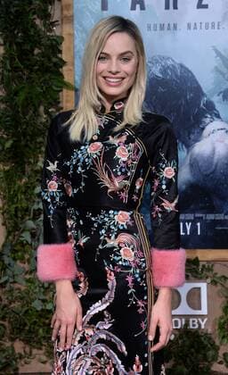 Cast member Margot Robbie attends the premiere of the motion picture adventure film The Legend of Tarzan at the Dolby Theatre in the Hollywood section of Los Angeles on June 27, 2016. Storyline: Tarzan, having acclimated to life in London, is called back to his former home in the jungle to investigate the activities at a mining encampment.  LAP2016062715 JIMxRUYMEN