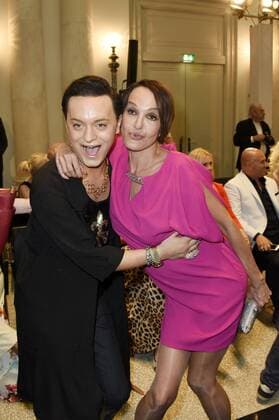 Julian F. M. Stoeckel und Anouschka Renzi bei der Mode-Inszenierung des Märchens Die zertanzten Schuhe live mit Stardesigner Harald Glööckler auf der Mercedes-Benz Fashion Week Berlin Spring Summer 2017. Berlin, 27.06.2016 Foto:xFredericx xFuturexImage
