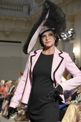 Barbara Engel bei der Mode-Inszenierung des Märchens Die zertanzten Schuhe live mit Stardesigner Harald Glööckler auf der Mercedes-Benz Fashion Week Berlin Spring Summer 2017. Berlin, 27.06.2016 Foto:xFredericx xFuturexImage