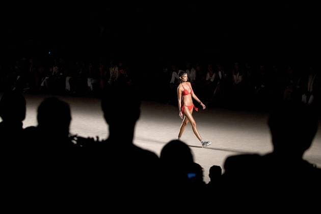 A model takes to the catwalk a creation of TCN s Swimsuit collection during the first day of the 080 Barcelona Fashion, in Barcelona, Spain, 27 June 2016. 080 Barcelona Fashion - Miquel Suay !ACHTUNG: NUR REDAKTIONELLE NUTZUNG!  20160628-636027017248261535
