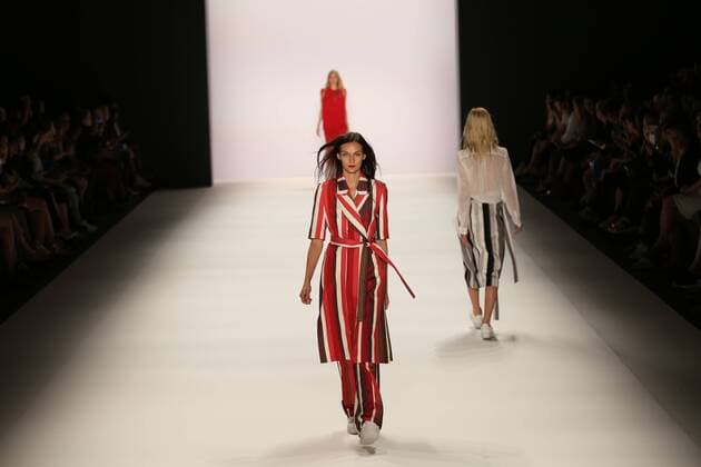 Germany: Mercedes-Fashion Week in Berlin Model wears the collection of Avelon on the catwalk at the Erika Hess Ice Stadium in Berlin-Weding. 19th time of the Mercedes-Benz Fashion Week in Berlin. Numerous labels are taking part in the German fashion week for the 2017 spring summer season.  SimonexKuhlmey