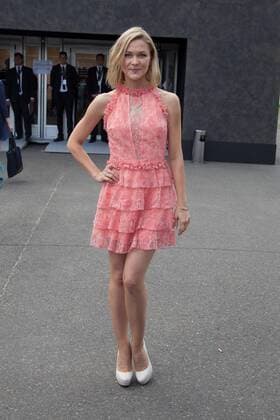 Linda Hesse - Ankunft zur Eva Herzog Fashion-Show im Rahmen der Mercedes-Benz Fashion Week Berlin Spring Summer 2017 im Erika-Hess-Eisstadion in Berlin am 28.06.2016. Mercedes-Benz Fashion Week Berlin Spring Summer 2017