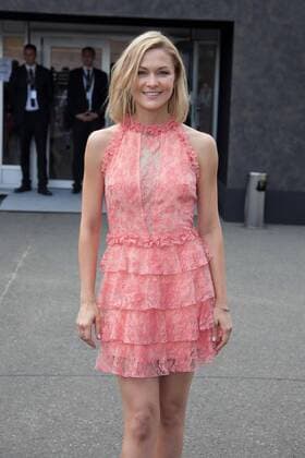 Linda Hesse - Ankunft zur Eva Herzog Fashion-Show im Rahmen der Mercedes-Benz Fashion Week Berlin Spring Summer 2017 im Erika-Hess-Eisstadion in Berlin am 28.06.2016. Mercedes-Benz Fashion Week Berlin Spring Summer 2017
