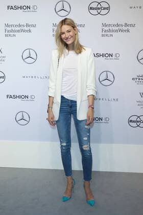 Mandy Bork - Ankunft zur Riani Fashion-Show im Rahmen der Mercedes-Benz Fashion Week Berlin Autumn Winter 2016 am Brandenburger Tor in Berlin am 28.06.2016. Mercedes-Benz Fashion Week Berlin Autumn Winter 2016