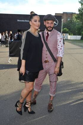 Miyabi Kawai und Manuel Cortez bei der Riani Modenschau im Rahmen der Mercedes-Benz Fashion Week Frühjahr Sommer 2017 am 28.06.2016 in Berlin MBFW Fashionweek in Berlin 2016- Riani Fashion Show 