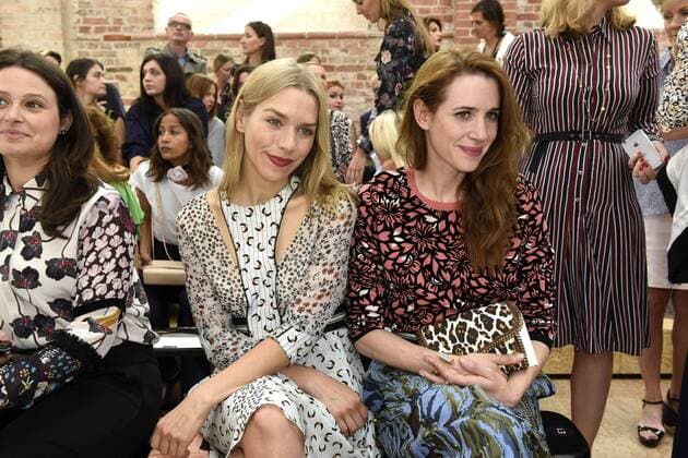 Julia Dietze und Julia Malik bei der Dorothee Schumacher Fashion Show auf der Mercedes-Benz Fashion Week Berlin Spring Summer 2017. Berlin, 29.06.2016 Foto:xFredericx xFuturexImage