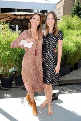 Dagmar Kögel mit ihrer Tochter Alana bei der Ankunft zur Minx by Eva Lutz Modenschau im Rahmen der Mercedes-Benz Fashion Week Frühjahr Sommer 2017 am 29.06.2016 in Berlin MBFW Fashionweek in Berlin 2016- Minx by Eva Lutz Fashion Show 