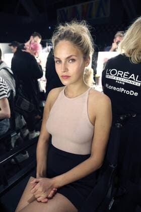 Elena Carriere backstage bei der Minx by Eva Lutz Fashion Show auf der Mercedes-Benz Fashion Week Berlin Spring Summer 2017. Berlin, 29.06.2016 Foto:xS.xGabschx xFuturexImage