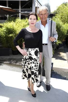 Gudrun Landgrebe mit Ehemann Ulrich von Nathusius bei der Minx by Eva Lutz Fashion Show auf der Mercedes-Benz Fashion Week Berlin Spring Summer 2017. Berlin, 29.06.2016 Foto:xS.xGabschx xFuturexImage