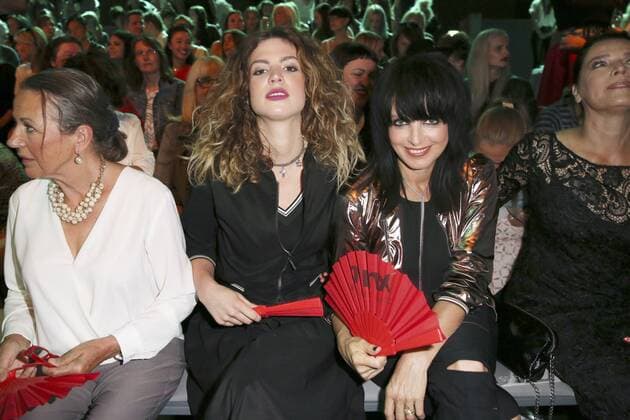 Larissa Kerner mit Mutter Nena bei der Minx by Eva Lutz Fashion Show auf der Mercedes-Benz Fashion Week Berlin Spring Summer 2017. Berlin, 29.06.2016 Foto:xS.xGabschx xFuturexImage