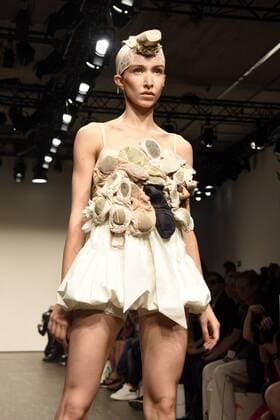 Model bei der I VR Isabel Vollrath Fashion Show auf der Mercedes-Benz Fashion Week Berlin Spring Summer 2017. Berlin, 29.06.2016 Foto:xFredericx xFuturexImage
