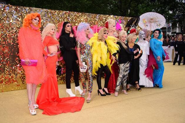 . 29 06 2016. London, United Kingdom. Jennifer Saunders and Joanna Lumley attend the Absolutely Fabulous: The Movie - World Film Premier.  xChrisxJosephx xi-Imagesx IIM-13009-0011