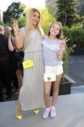 Anne Sophie Briest mit Tochter Faye Montana bei der Guido Maria Kretschmer Fashion Show auf der Mercedes-Benz Fashion Week Berlin Spring Summer 2017. Berlin, 29.06.2016 Foto:xS.xGabschx xFuturexImage