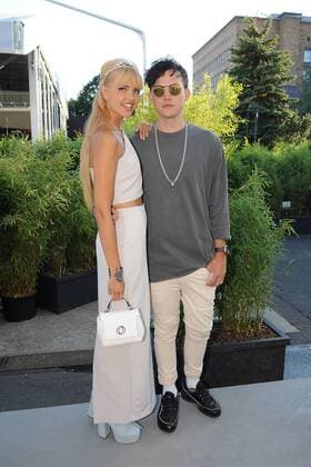 Bonnie Strange und Markus Brückner bei der Ankunft zur G.M.Kretschmer Modenschau im Rahmen der Mercedes-Benz Fashion Week Frühjahr Sommer 2017 am 29.06.2016 in Berlin MBFW Fashionweek in Berlin 2016- G.M.Kretschmer Fashion Show 
