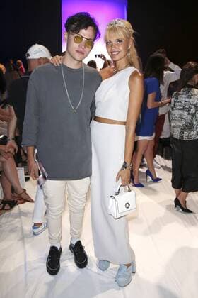Bonnie Strange mit Freund DJ Psaiko bei der Guido Maria Kretschmer Fashion Show auf der Mercedes-Benz Fashion Week Berlin Spring Summer 2017. Berlin, 29.06.2016 Foto:xS.xGabschx xFuturexImage