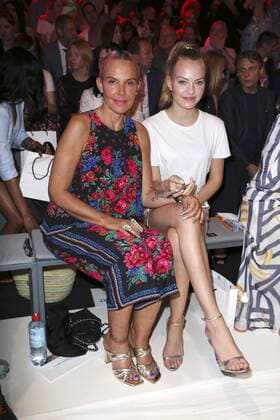 Natascha Ochsenknecht mit Tochter Cheyenne Savannah Ochsenknecht bei der Guido Maria Kretschmer Fashion Show auf der Mercedes-Benz Fashion Week Berlin Spring Summer 2017. Berlin, 29.06.2016 Foto:xS.xGabschx xFuturexImage