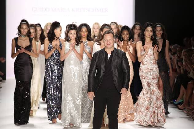 Guido Maria Kretschmer mit Models bei der Guido Maria Kretschmer Fashion Show auf der Mercedes-Benz Fashion Week Berlin Spring Summer 2017. Berlin, 29.06.2016 Foto:xS.xGabschx xFuturexImage