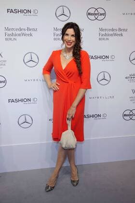 Alexandra Polzin (Leinauer) - Ankunft zur Minx by Eva Lutz Fashion-Show im Rahmen der Mercedes-Benz Fashion Week Berlin Spring Summer 2017 im Erika-Hess-Eisstadion in Berlin am 29.06.2016. Mercedes-Benz Fashion Week Berlin Spring Summer 2017