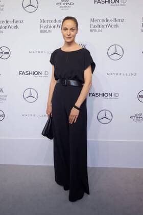Jeanette Hain - Ankunft zur Minx by Eva Lutz Fashion-Show im Rahmen der Mercedes-Benz Fashion Week Berlin Spring Summer 2017 im Erika-Hess-Eisstadion in Berlin am 29.06.2016. Mercedes-Benz Fashion Week Berlin Spring Summer 2017