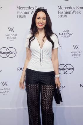 Vanessa Pur - Ankunft zur Minx by Eva Lutz Fashion-Show im Rahmen der Mercedes-Benz Fashion Week Berlin Spring Summer 2017 im Erika-Hess-Eisstadion in Berlin am 29.06.2016. Mercedes-Benz Fashion Week Berlin Spring Summer 2017