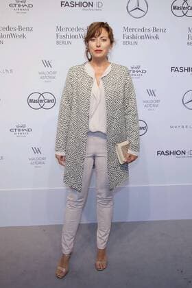 Carolina Vera - Ankunft zur Minx by Eva Lutz Fashion-Show im Rahmen der Mercedes-Benz Fashion Week Berlin Spring Summer 2017 im Erika-Hess-Eisstadion in Berlin am 29.06.2016. Mercedes-Benz Fashion Week Berlin Spring Summer 2017