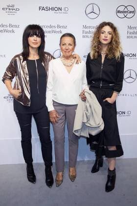 Nena mit Mutter Ursula Griebner und Tochter Larissa Kerner - Ankunft zur Minx by Eva Lutz Fashion-Show im Rahmen der Mercedes-Benz Fashion Week Berlin Spring Summer 2017 im Erika-Hess-Eisstadion in Berlin am 29.06.2016. Mercedes-Benz Fashion Week Berlin Spring Summer 2017