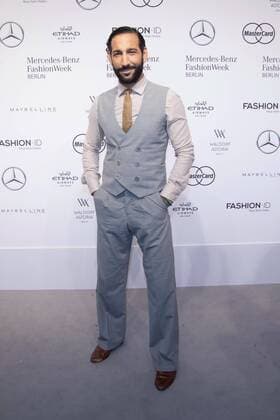 Massimo Sinató - Ankunft zur Minx by Eva Lutz Fashion-Show im Rahmen der Mercedes-Benz Fashion Week Berlin Spring Summer 2017 im Erika-Hess-Eisstadion in Berlin am 29.06.2016. Mercedes-Benz Fashion Week Berlin Spring Summer 2017