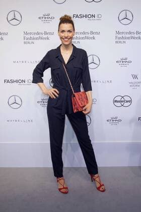 Annett Moeller - Ankunft zur Minx by Eva Lutz Fashion-Show im Rahmen der Mercedes-Benz Fashion Week Berlin Spring Summer 2017 im Erika-Hess-Eisstadion in Berlin am 29.06.2016. Mercedes-Benz Fashion Week Berlin Spring Summer 2017