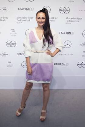 Marla Blumenblatt - Ankunft zur Rebekka Ruètz Fashion-Show im Rahmen der Mercedes-Benz Fashion Week Berlin Spring Summer 2017 im Erika-Hess-Eisstadion in Berlin am 29.06.2016. Mercedes-Benz Fashion Week Berlin Spring Summer 2017