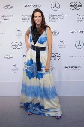 Katrin Wrobel - Ankunft zur Rebekka Ruètz Fashion-Show im Rahmen der Mercedes-Benz Fashion Week Berlin Spring Summer 2017 im Erika-Hess-Eisstadion in Berlin am 29.06.2016. Mercedes-Benz Fashion Week Berlin Spring Summer 2017