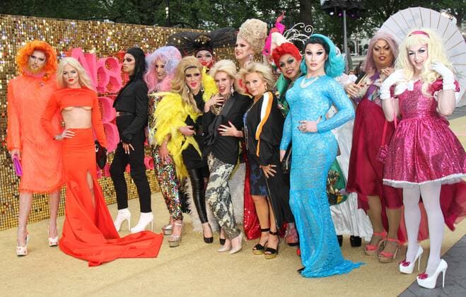English actresses Joanna Lumley and Jennifer Saunders attending the Absolutely Fabulous world premiere in London s Odeon Cinema, Leicester Square. JUNE 29th 2016  MESx162076