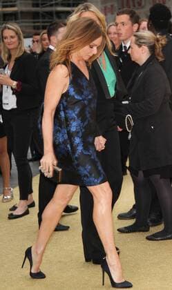 English designer Stella McCartney and model Kate Moss attending the Absolutely Fabulous world premiere in London s Odeon Cinema, Leicester Square. JUNE 29th 2016  MESx162076