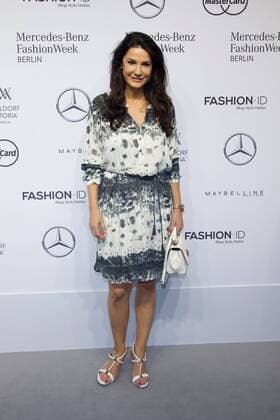 Berlin Fashion Week - Prominente bei der Laurel Modenschau Mariella Ahrens - Ankunft zur Laurèl Fashion-Show im Rahmen der Mercedes-Benz Fashion Week Berlin Spring Summer 2017 im Erika-Hess-Eisstadion in Berlin am 29.06.2016. Mercedes-Benz Fashion Week Berlin Spring Summer 2017