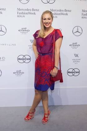 Ruth Moschner - Ankunft zur Guido Maria Kretschmer Fashion-Show im Rahmen der Mercedes-Benz Fashion Week Berlin Spring Summer 2017 im Erika-Hess-Eisstadion in Berlin am 29.06.2016. Mercedes-Benz Fashion Week Berlin Spring Summer 2017