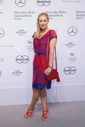 Ruth Moschner - Ankunft zur Guido Maria Kretschmer Fashion-Show im Rahmen der Mercedes-Benz Fashion Week Berlin Spring Summer 2017 im Erika-Hess-Eisstadion in Berlin am 29.06.2016. Mercedes-Benz Fashion Week Berlin Spring Summer 2017