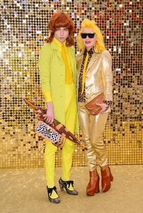 Pam Hogg und Josh Quinton bei der Absolutely Fabulous Filmpremiere in London . 29 06 2016. London, United Kingdom. Pam Hogg attend the Absolutely Fabulous: The Movie - World Film Premier.  xChrisxJosephx xi-Imagesx IIM-13009-0055