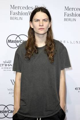 Berlin Fashion Week - Eliot Sumner Eliot Sumner beim Mercedes-Benz Fashion Talk auf der Mercedes-Benz Fashion Week Berlin Spring Summer 2017. Berlin, 30.06.2016 Foto:xS.xGabschx xFuturexImage